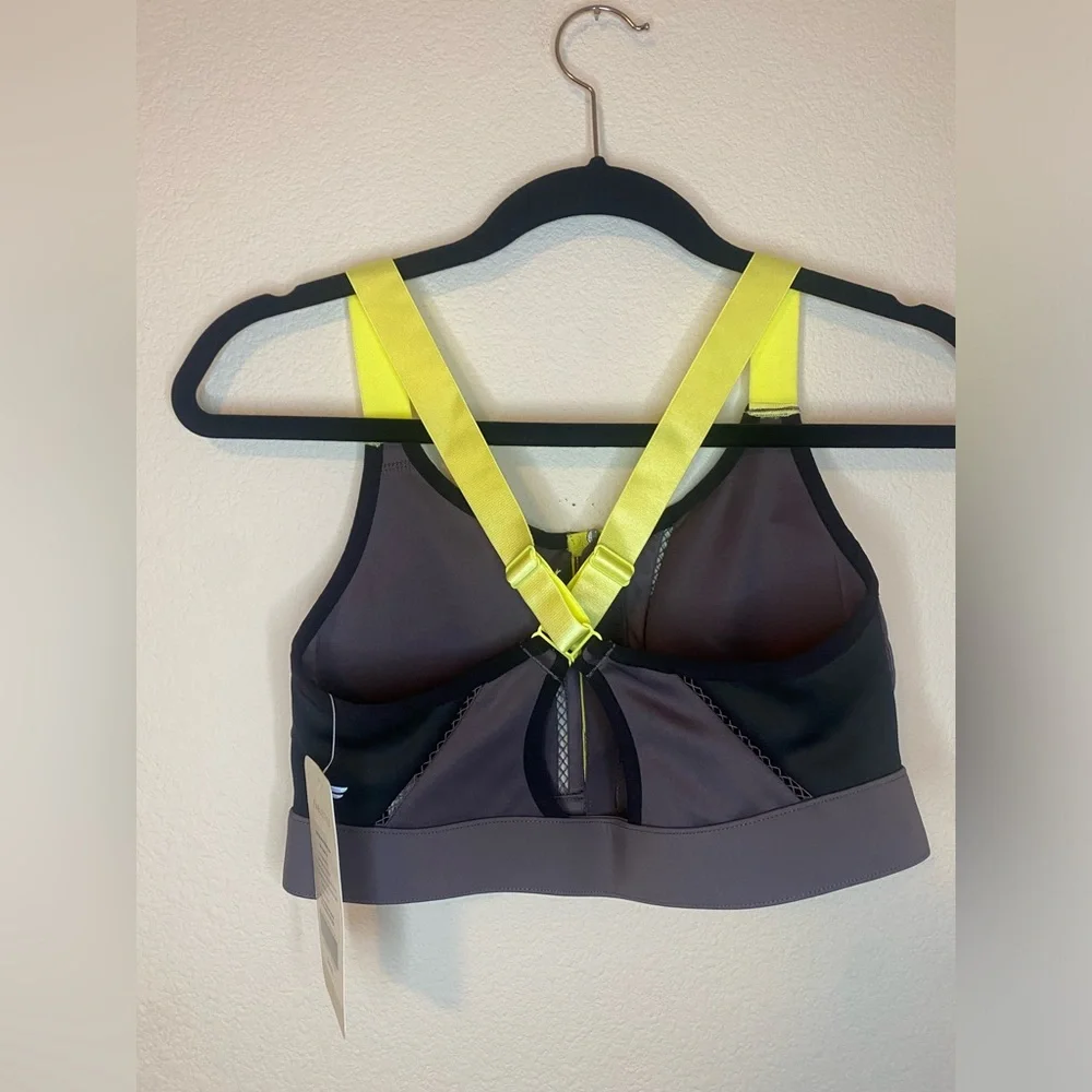 Fabletics NWT medium sports bra